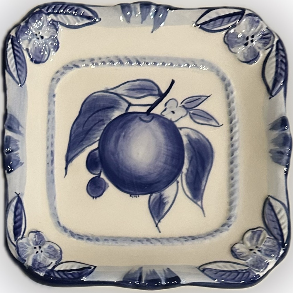 VTG RARE PAMELA GLADDING SQUARE CERAMIC APPETIZER PLATE BLUE WHITE FRUIT 5”x5”